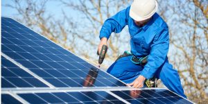Installation Maintenance Panneaux Solaires Photovoltaïques à Querqueville
